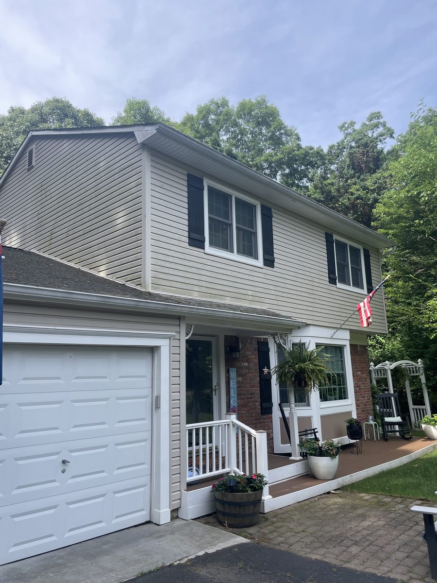 House exterior before power washing
